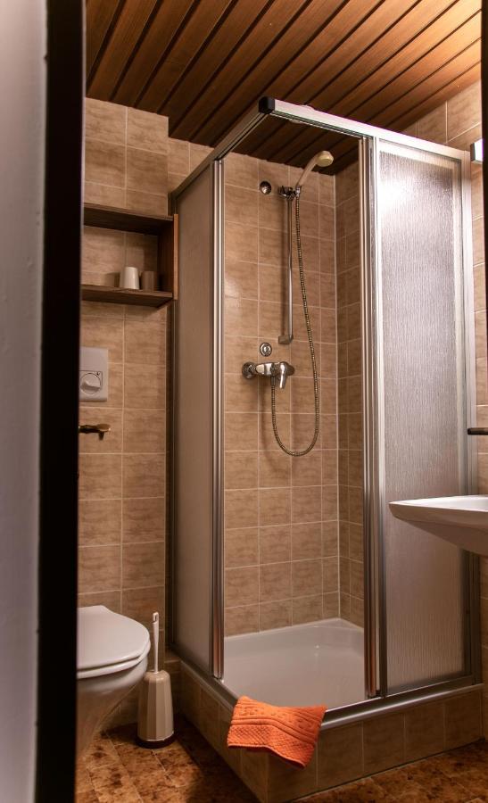 Hotel Marko Ец Екстер'єр фото